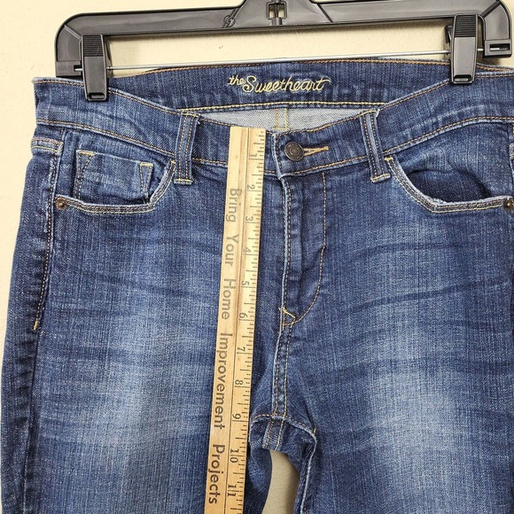 Old Navy Women's Size 8 The Sweetheart Jean Bootcut Medium Wash‎ Denim - Picture 4 of 10